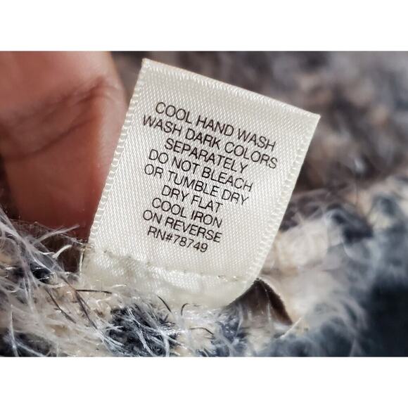 Arden B Women's Multi Abstract Lion Fuzzy Round Neck Long Sleeve Sweater Large - Picture 9 of 11